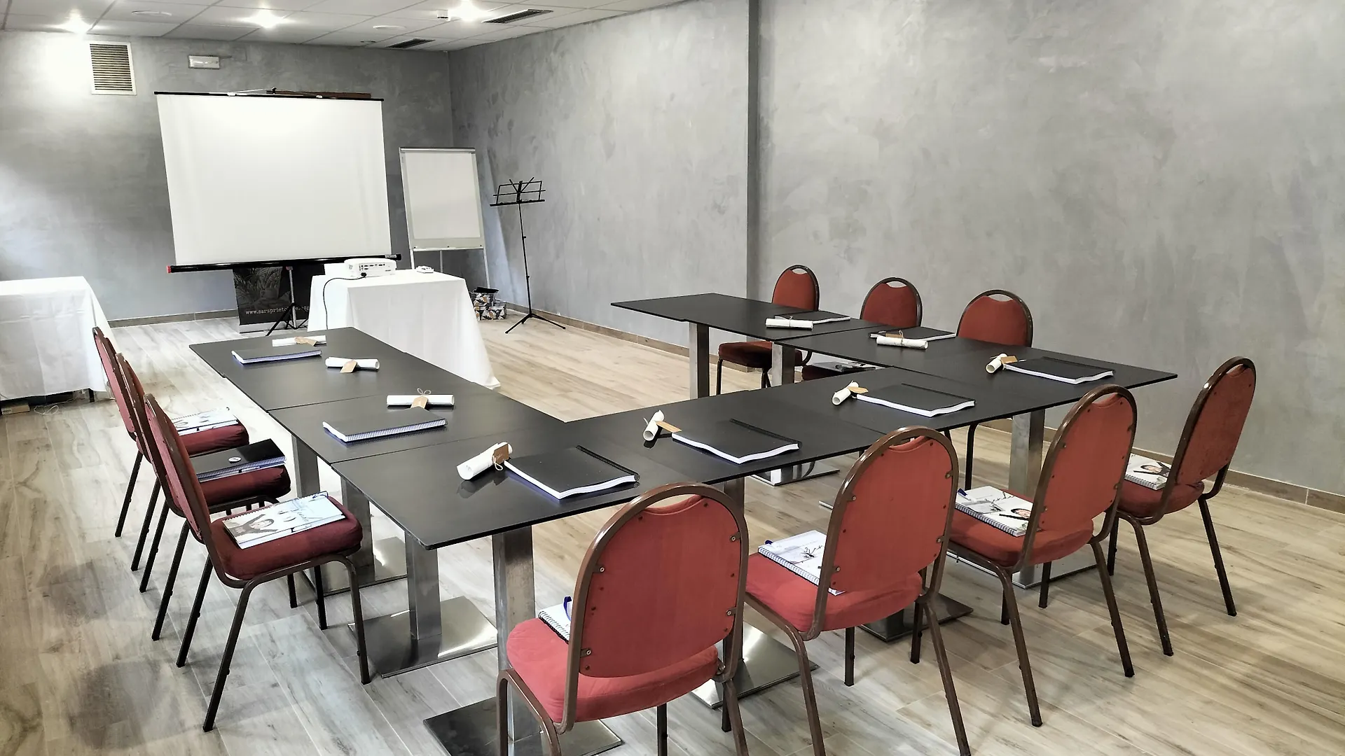 Hotel 153 Castelldefels