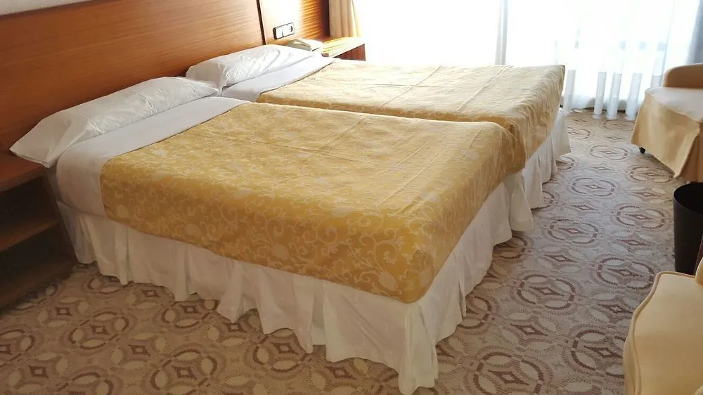 Hotel 153 Castelldefels